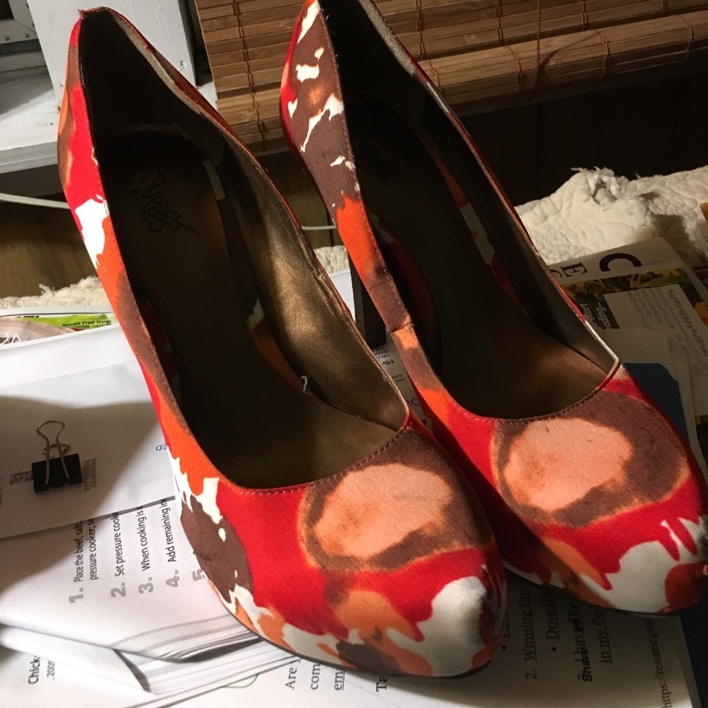 Carlos Santana heels